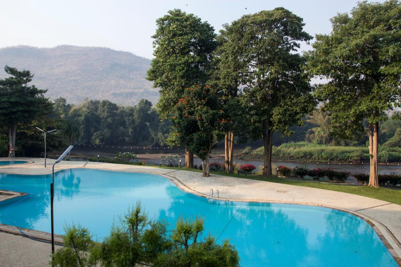 Aekpailin River Kwai Resort Kanchanaburi City Exterior photo