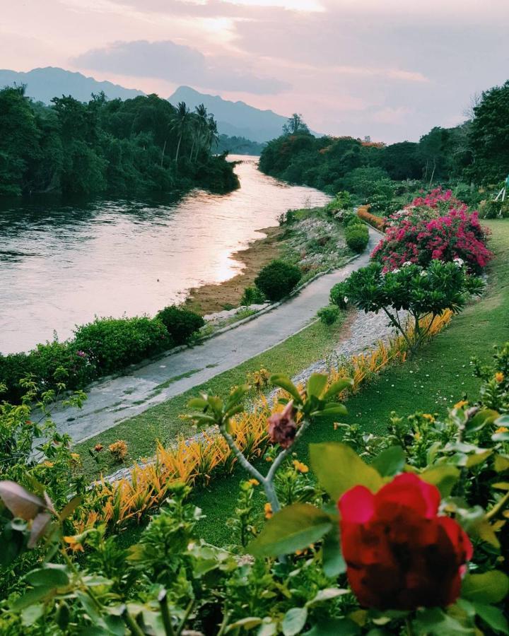 Aekpailin River Kwai Resort Kanchanaburi City Exterior photo