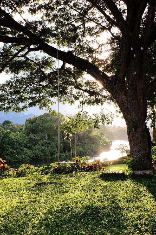Aekpailin River Kwai Resort Kanchanaburi City Exterior photo