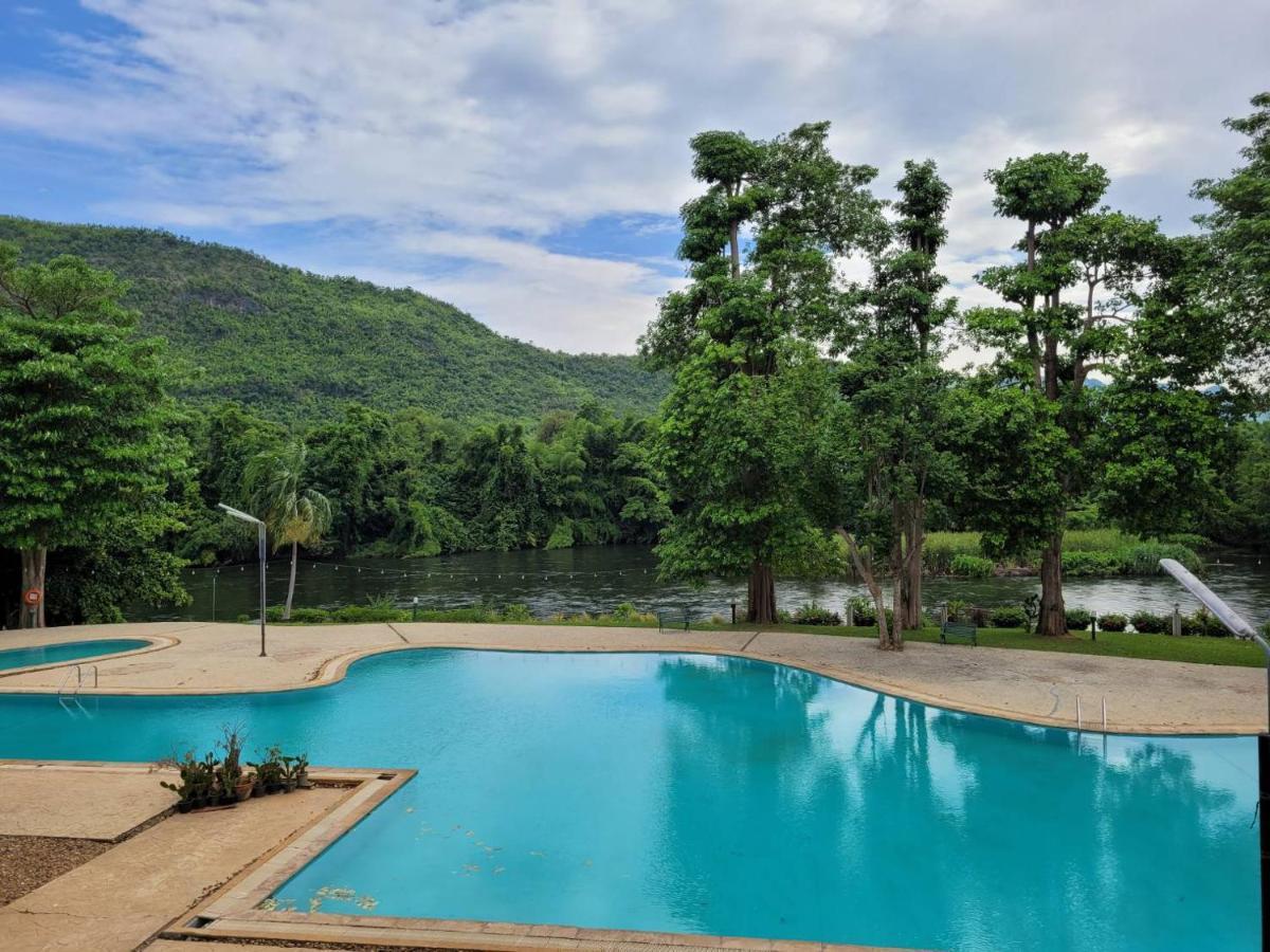 Aekpailin River Kwai Resort Kanchanaburi City Exterior photo